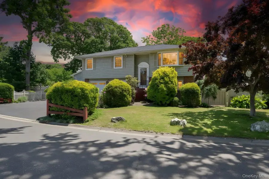181 Emerson Avenue, North Babylon, NY 11703 - #2