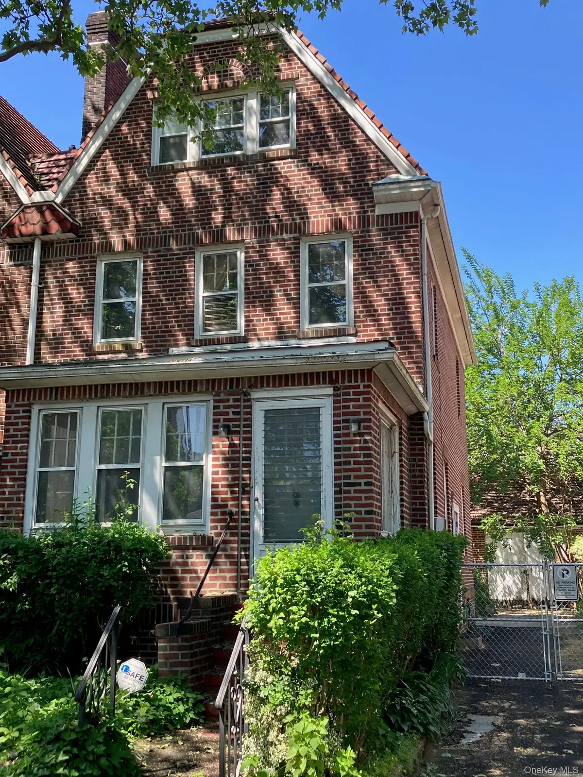 33-42 87 Street, Jackson Heights, NY 11372 - #1