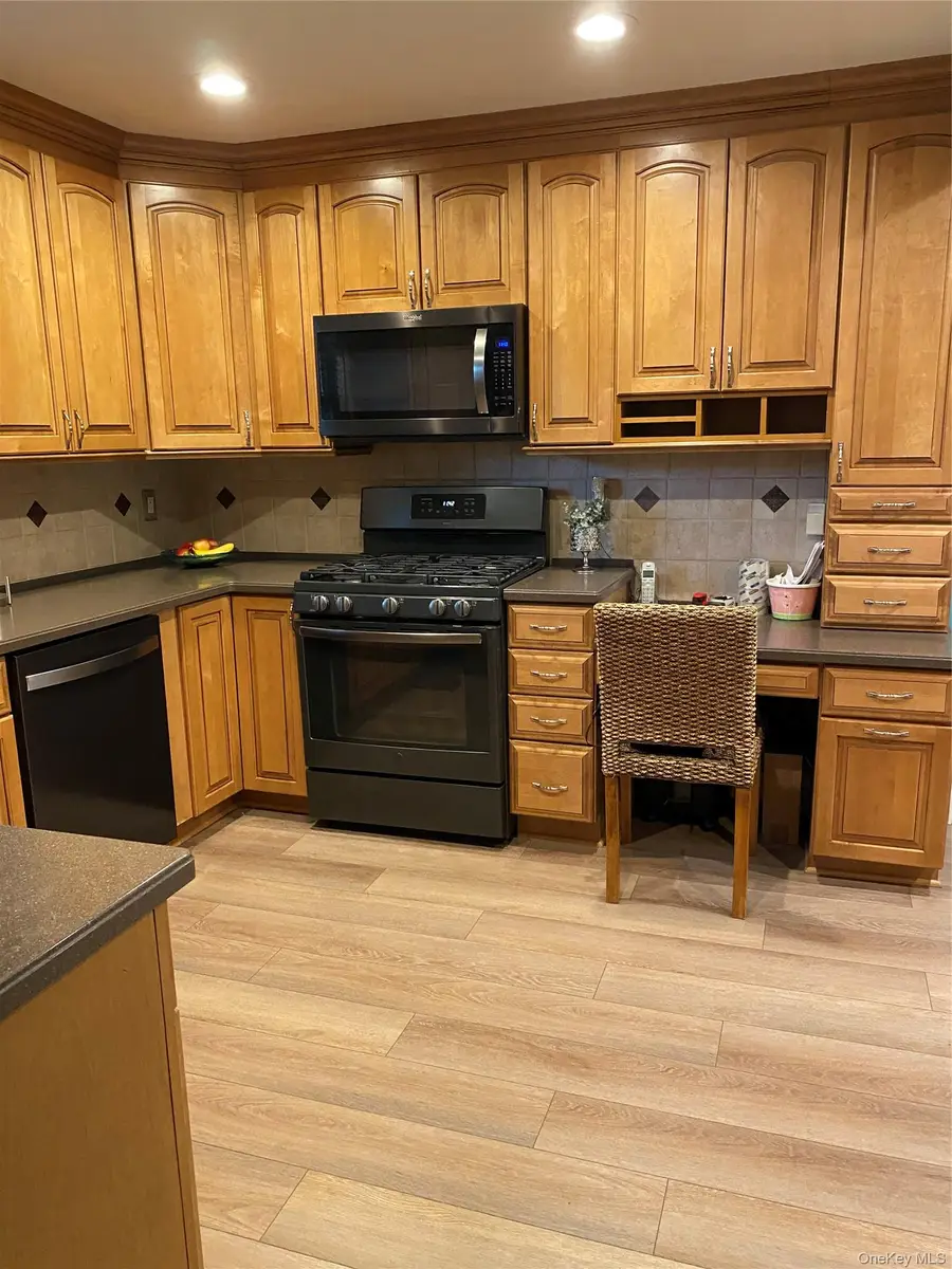 142 Riverside Avenue, Mastic Beach, NY 11951 - #3