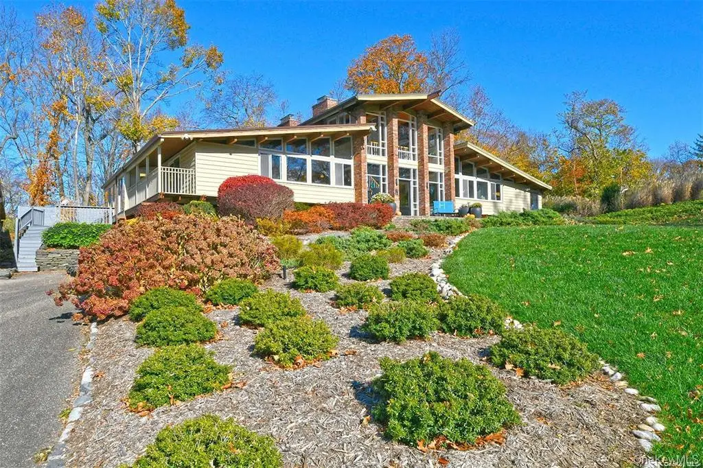 2 Fiddlers Green Drive, Lloyd Harbor, NY 11743 - #1