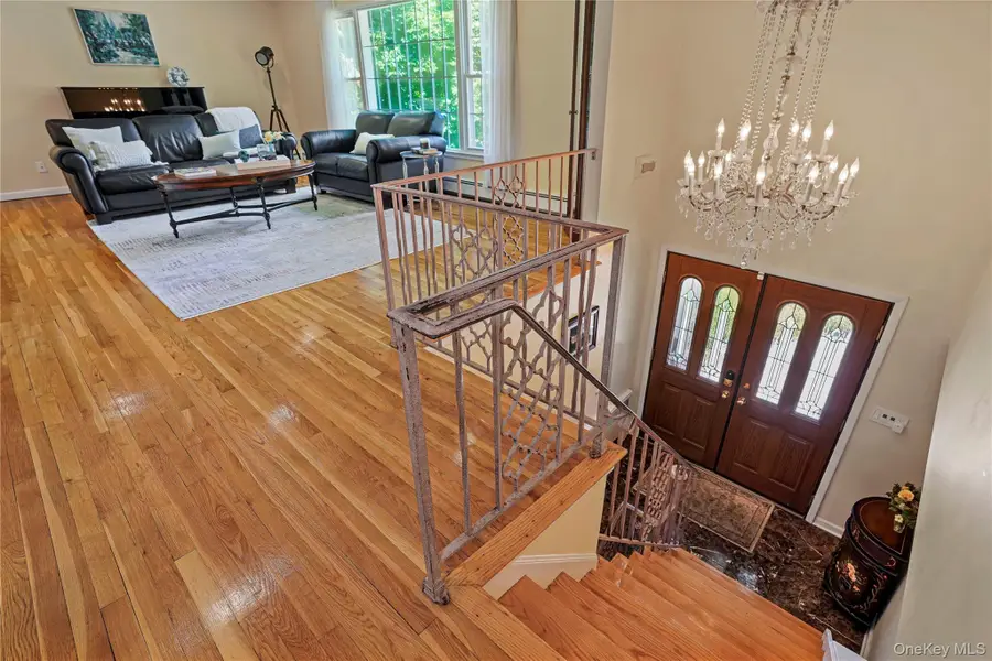 2 Rochambeau Drive, Hartsdale, NY 10530 - #3