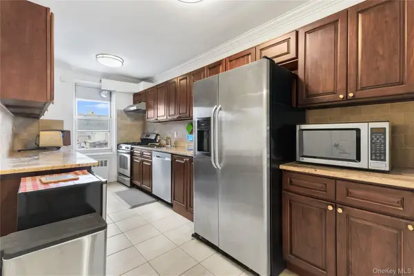 64-11 99th Street #3O4, Rego Park, NY 11374