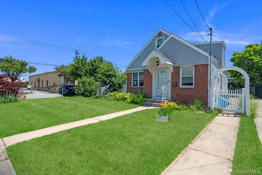 149 Arlington Street, Mineola, NY 11501 - #2