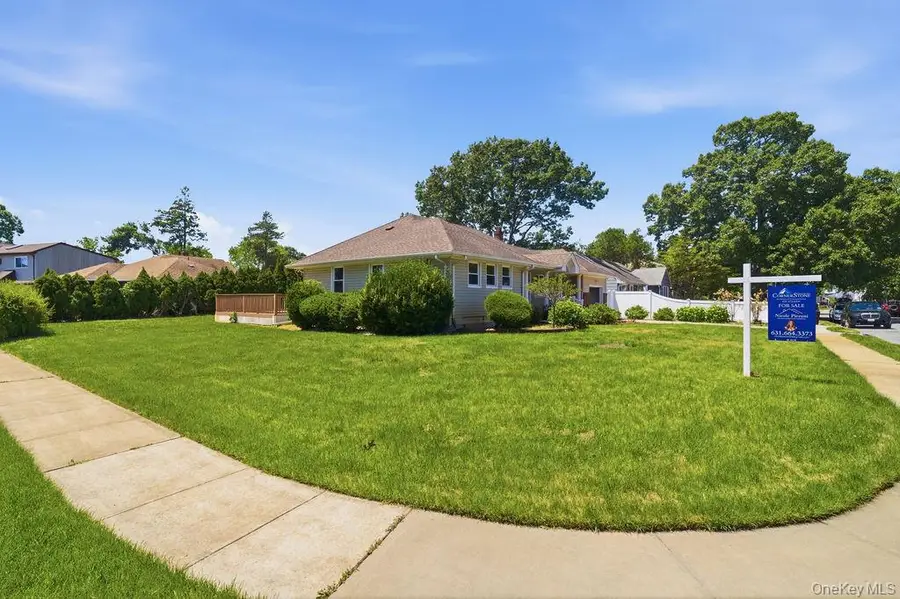 2934 Kinloch Road, Wantagh, NY 11793 - #2