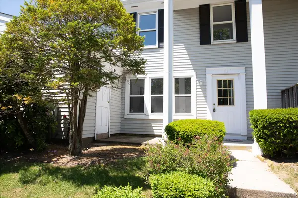 3 Valley Forge Court #3, Ridge, NY 11961