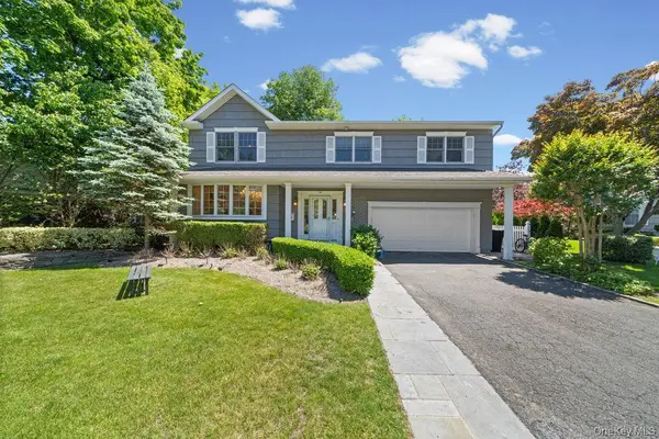 29 Waverly Place, Lawrence, NY 11559