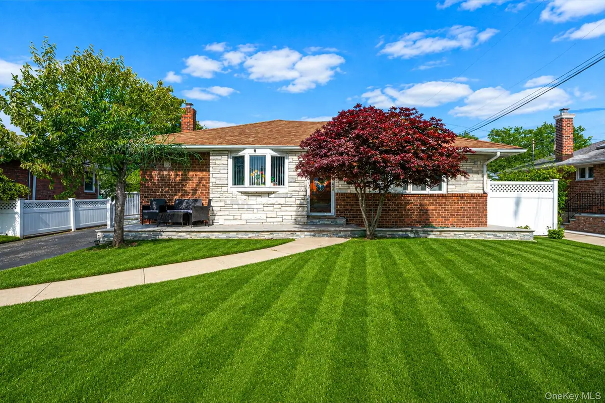 117 Wadsworth Avenue, Levittown, NY 11756 - #1