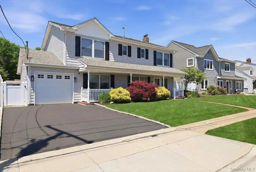 346 Seaford Avenue, Massapequa, NY 11758 - #2