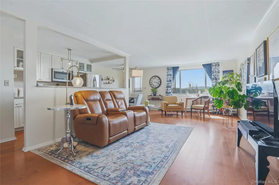 160 Academy Street #9J, Poughkeepsie, NY 12601 - #2