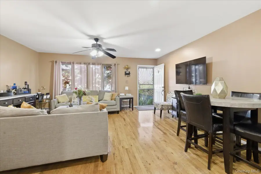 147-24 230th Place, Springfield Gardens, NY 11413 - #3
