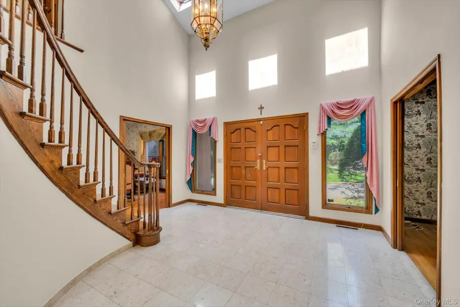 244 Store Hill Road, Old Westbury, NY 11568 - #3