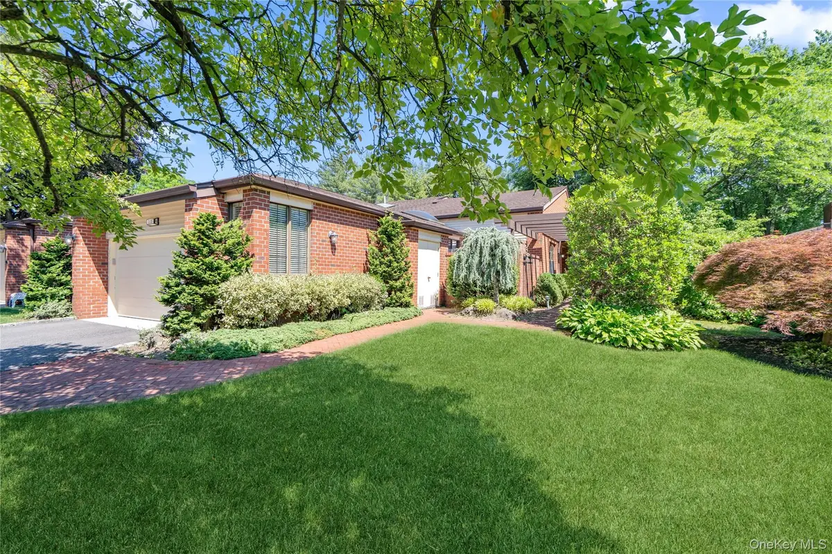 265 Sparrow Drive #265, Manhasset, NY 11030 - #1