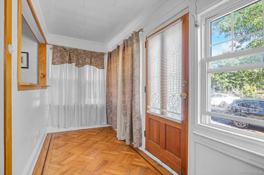 225-13 95th Avenue, Floral Park, NY 11001 - #2