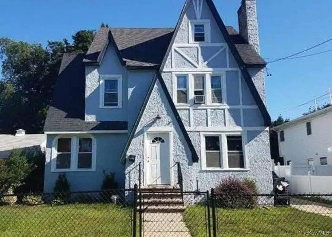 17 Hope Street, Hempstead, NY 11550 - #1