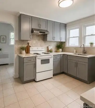 17 Hope Street, Hempstead, NY 11550 - #3