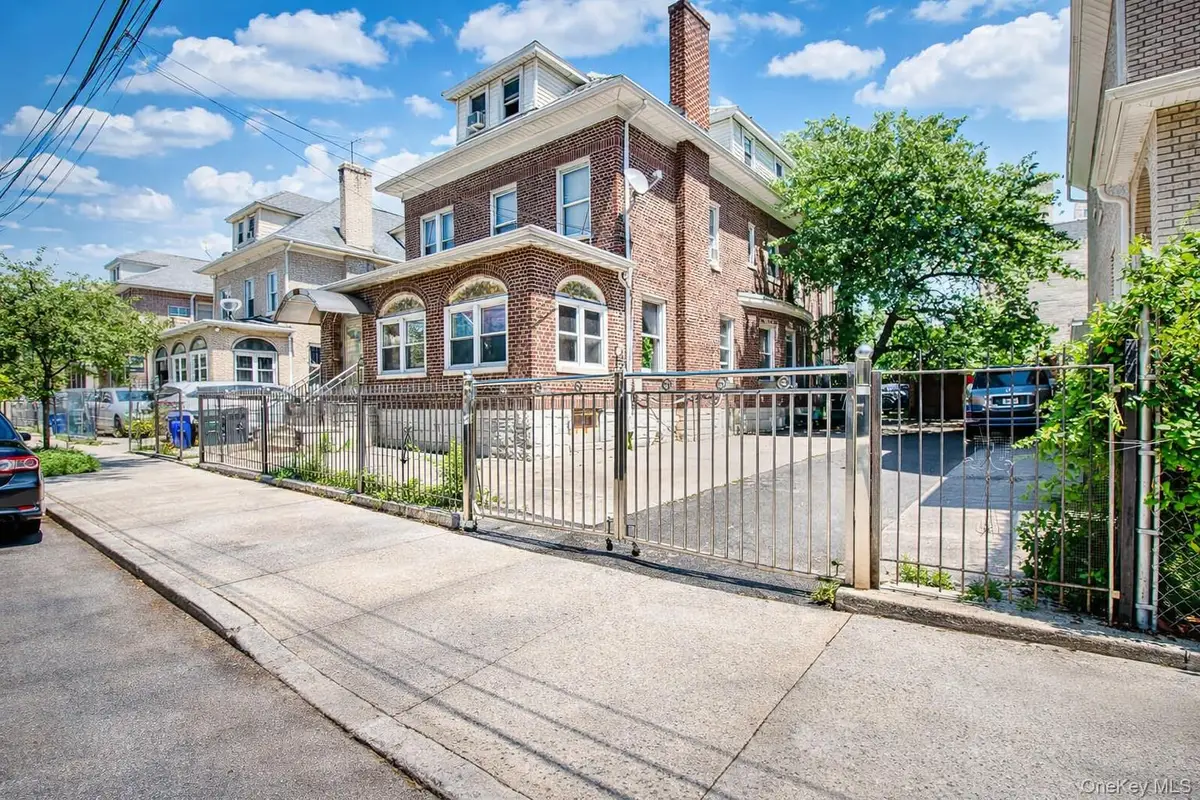 2532 Davidson Avenue, Bronx, NY 10468 - #1