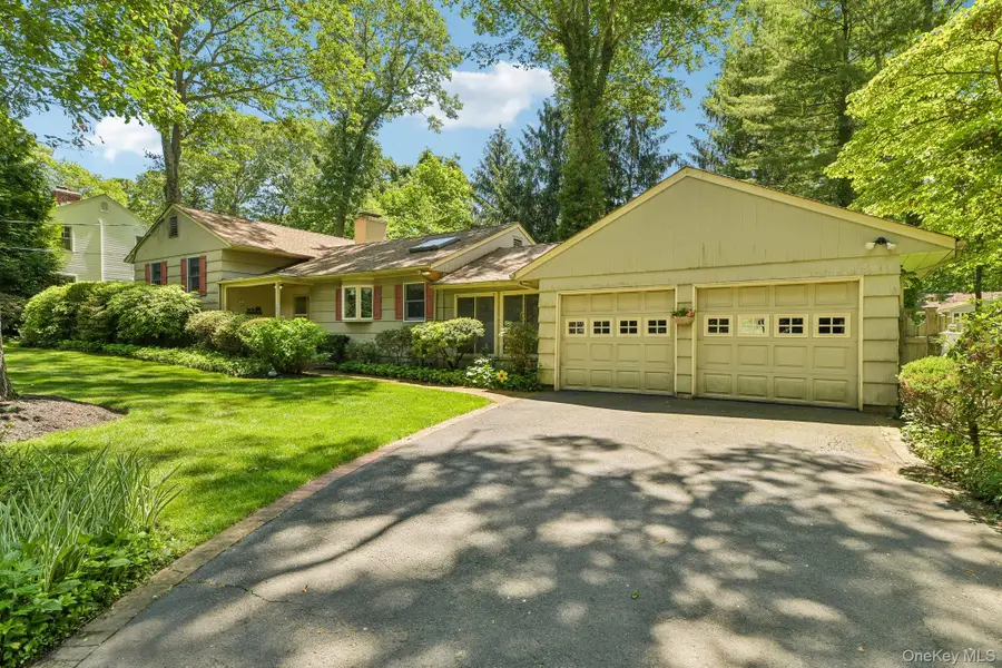 47 Mayfair Drive, Huntington, NY 11743 - #3