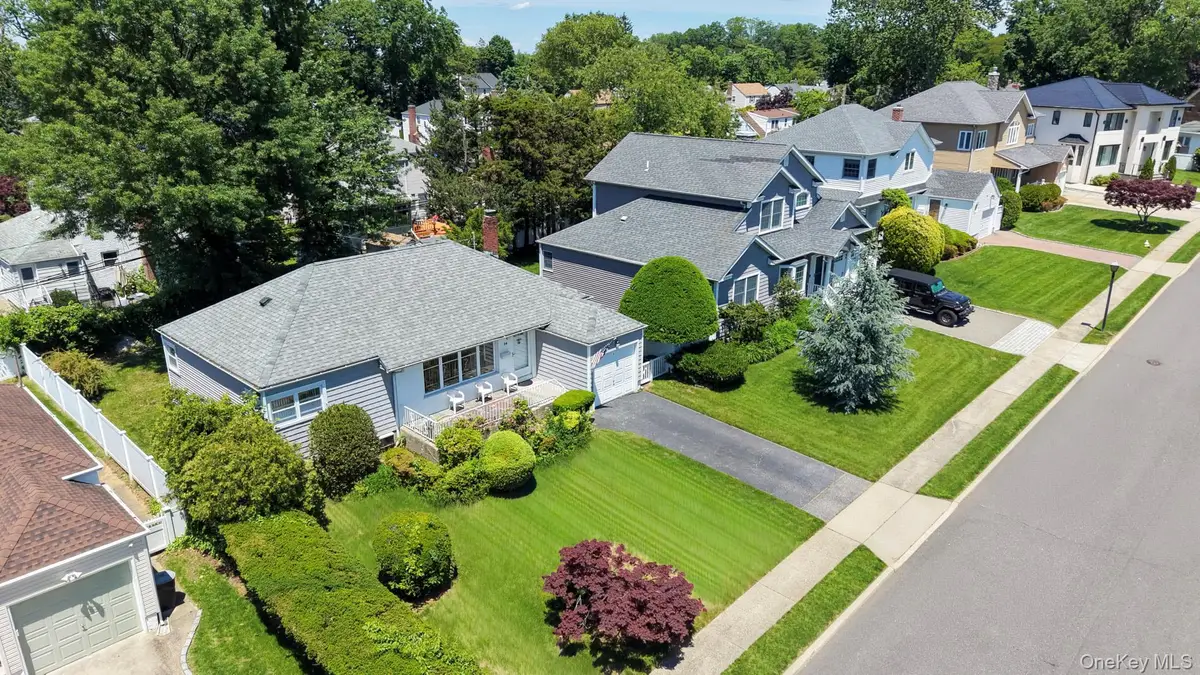 14 Webb Hill Road, Great Neck, NY 11020 - #1