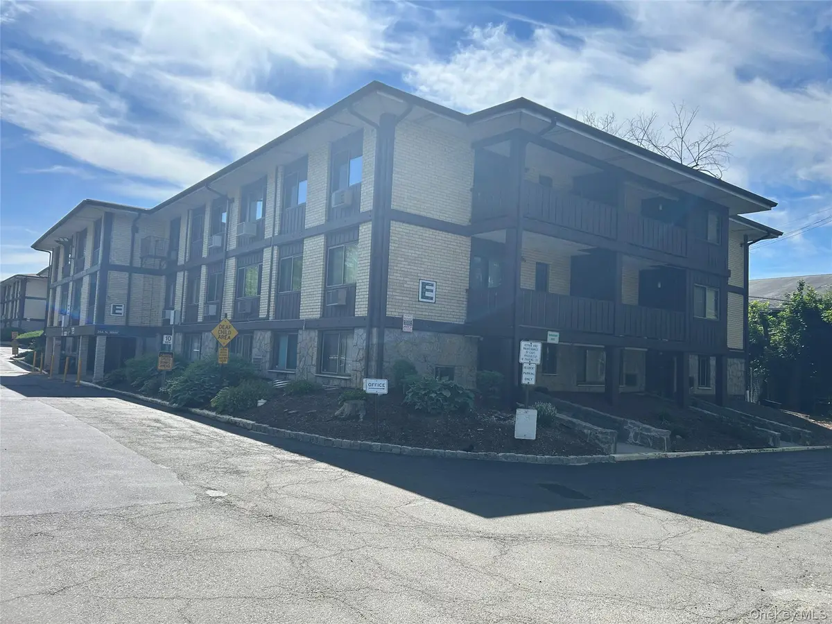 254 N.main Street #E-4, Spring Valley, NY 10977 - #1