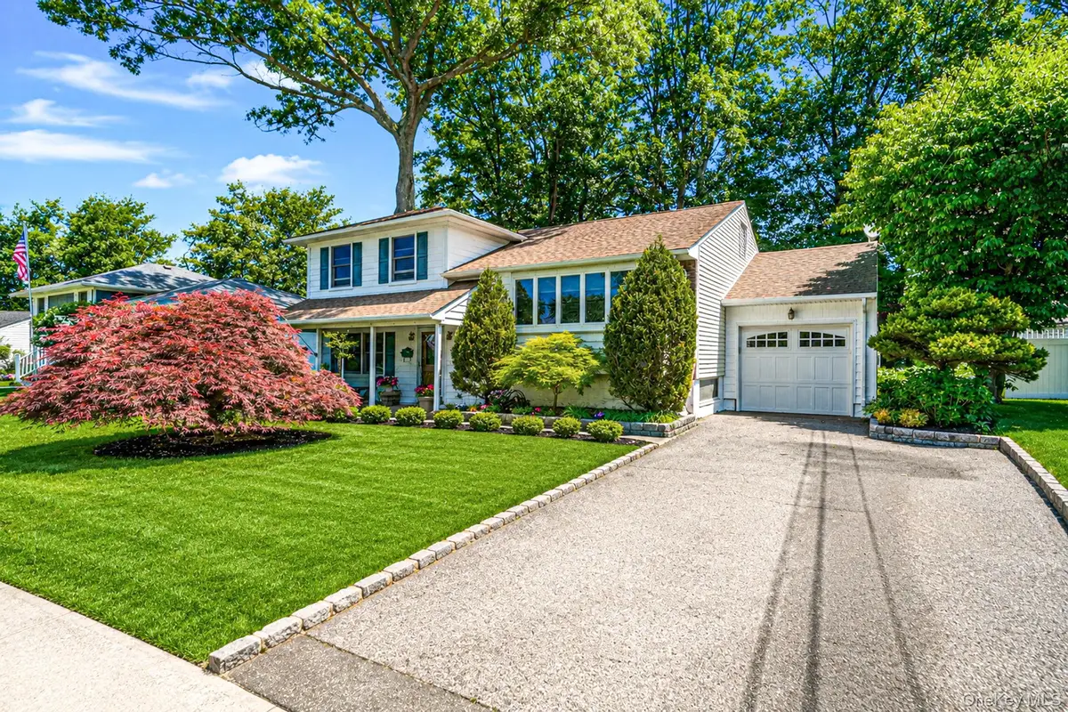 15 Wood Drive, Oyster Bay, NY 11771 - #1