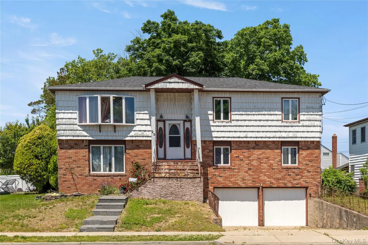 23 3rd Avenue, Farmingdale, NY 11735 - #1