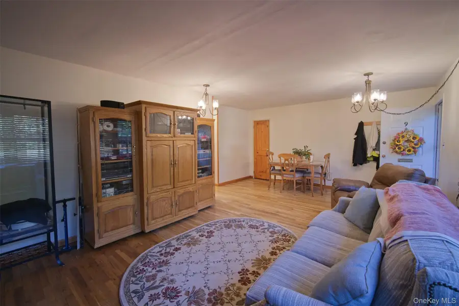9 Farber Drive #9, West Babylon, NY 11704 - #3