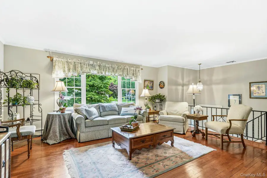 22 Locksley Lane, Bedford Hills, NY 10507 - #2