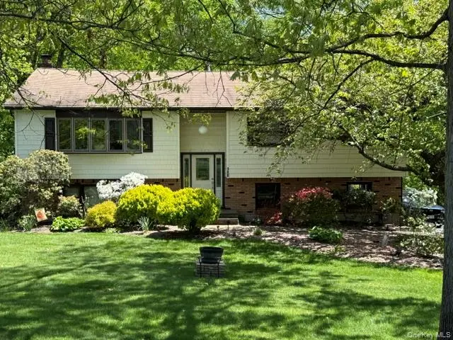 150 Schweizer Lane, Bardonia, NY 10954 - #1