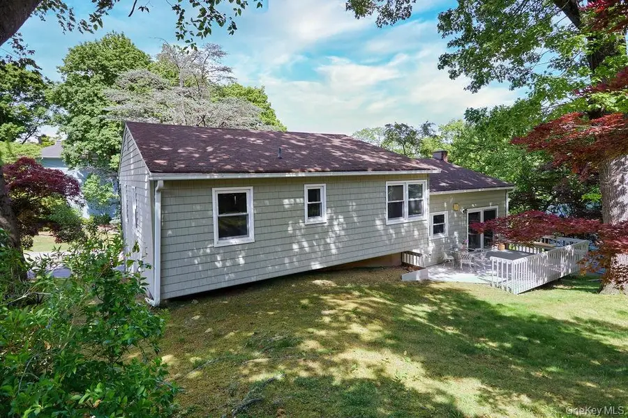 72 Hickory Hill Drive, Dobbs Ferry, NY 10522 - #3