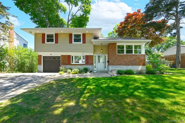 7 Rensselaer Drive, Commack, NY 11725