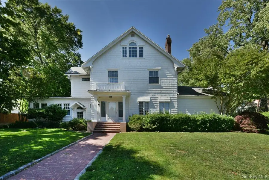 9 Nassau Drive, Great Neck, NY 11021 - #2