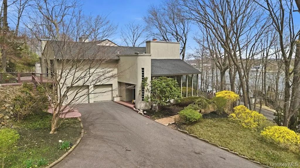 8 Idle Day Knoll, Centerport, NY 11721 - #1