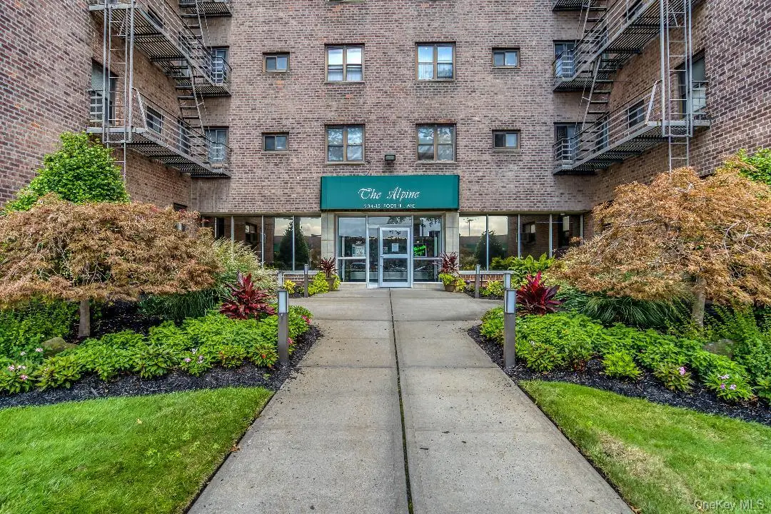 204-15 Foothill Avenue #B44, Hollis, NY 11423 - #1