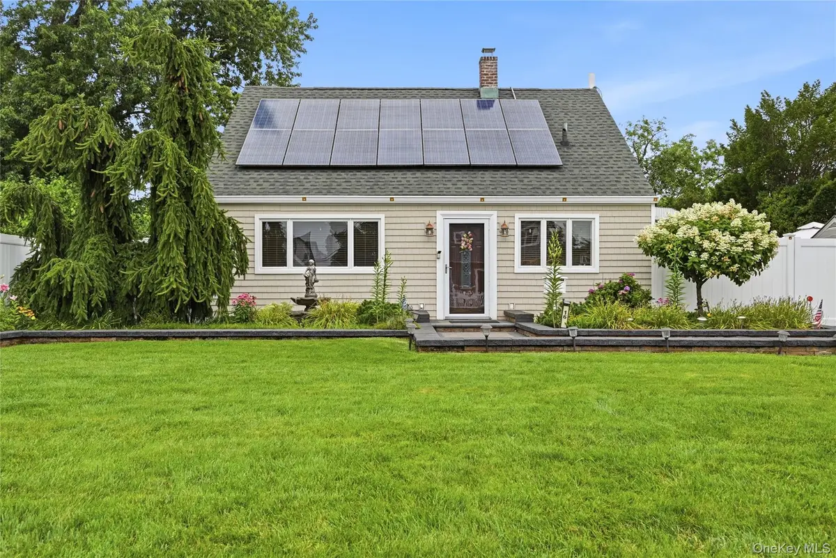 16 Harrow Lane, Levittown, NY 11756 - #1