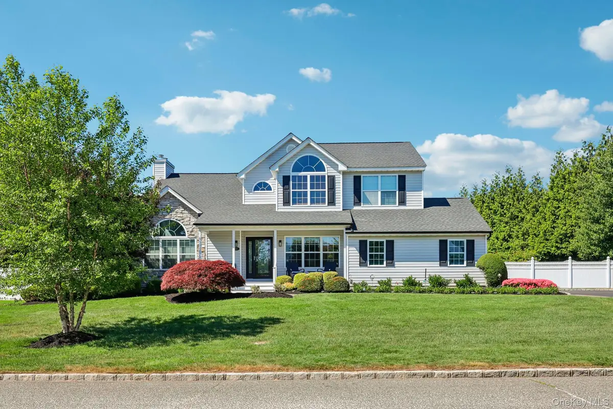 43 Sweetgum Lane, Miller Place, NY 11764 - #1