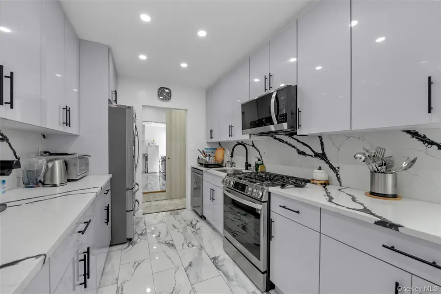150-15 75th Avenue #6E, Flushing, NY 11367 - #3