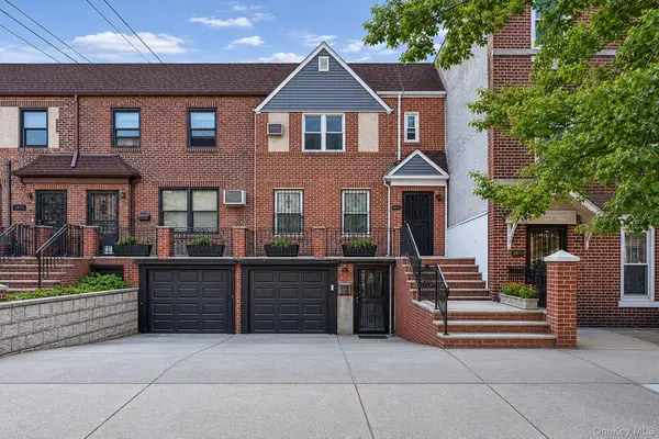 25-75 43rd Street, Astoria, NY 11103