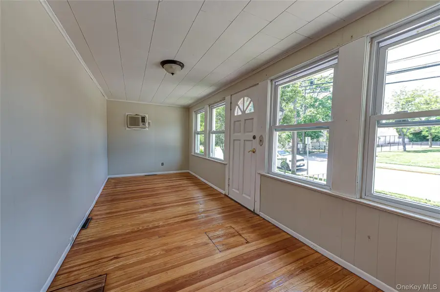 129 Bay Avenue, Patchogue, NY 11772 - #3