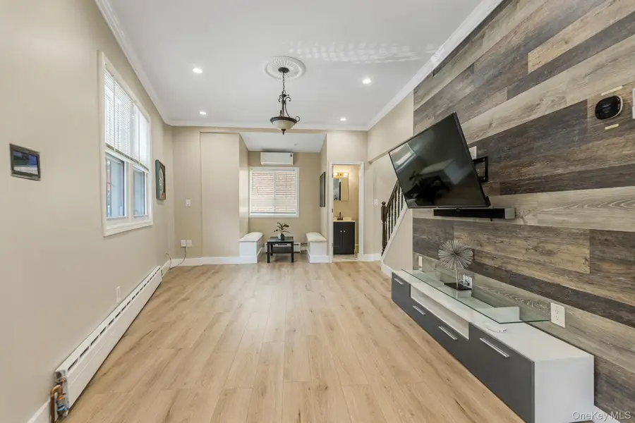 735 E 211th Street, Bronx, NY 10467 - #2