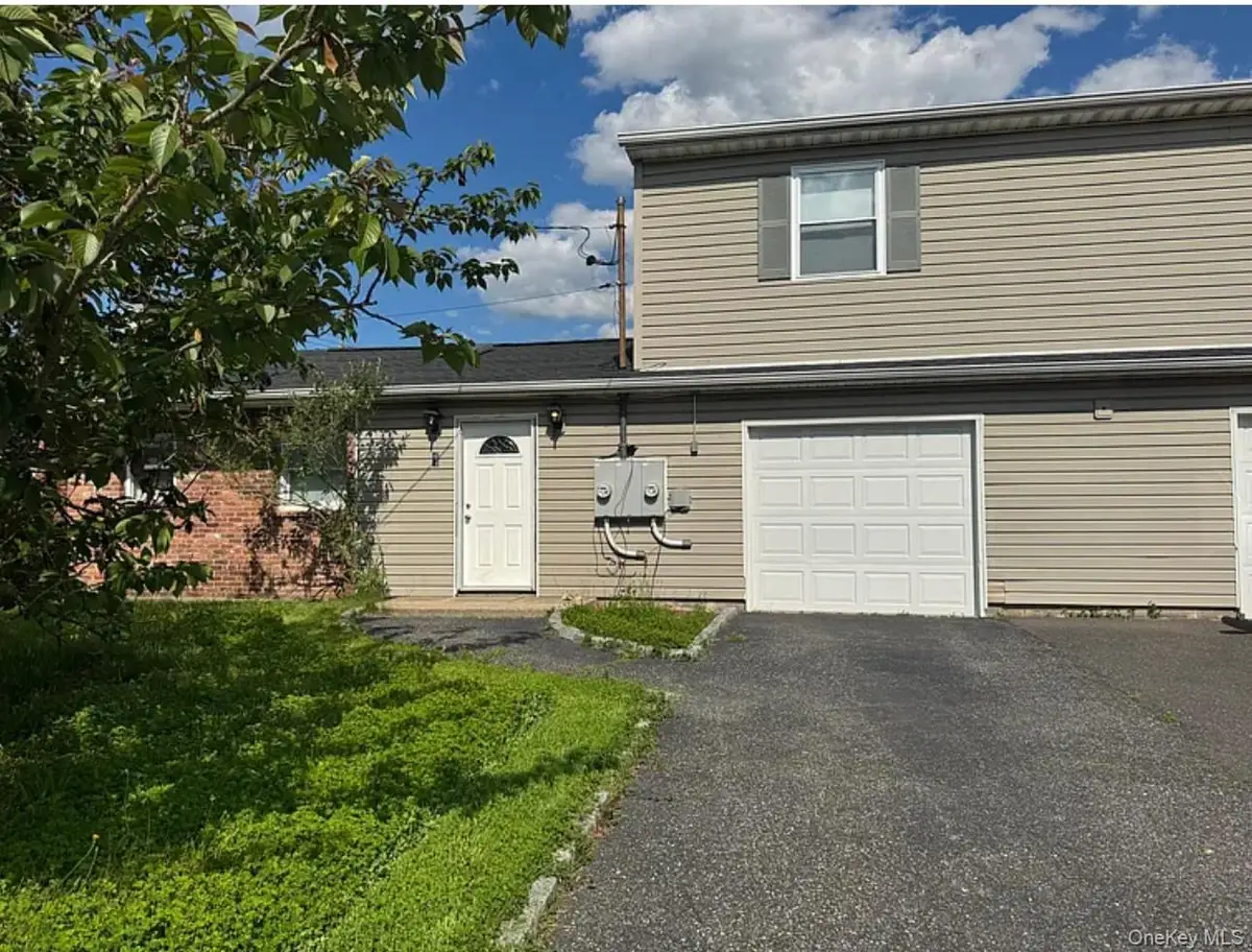 1 Eisenhower Road, Centereach, NY 11720 - #1