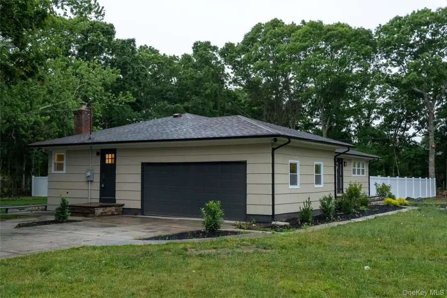 64 Lincoln Avenue, Mastic Beach, NY 11951 - #3