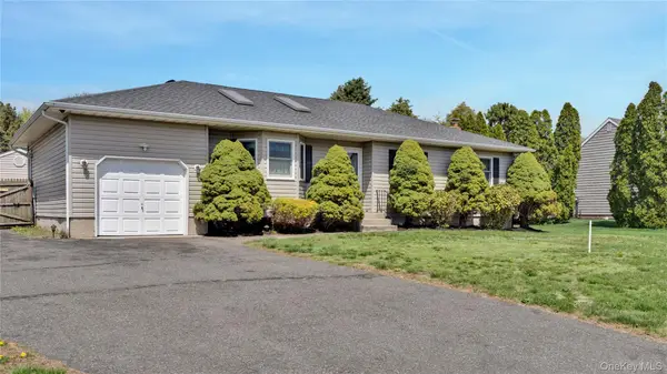 22 Donna Drive, Baiting Hollow, NY 11933