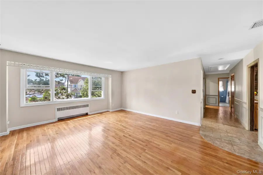 240 Pearl Street, Lawrence, NY 11559 - #2