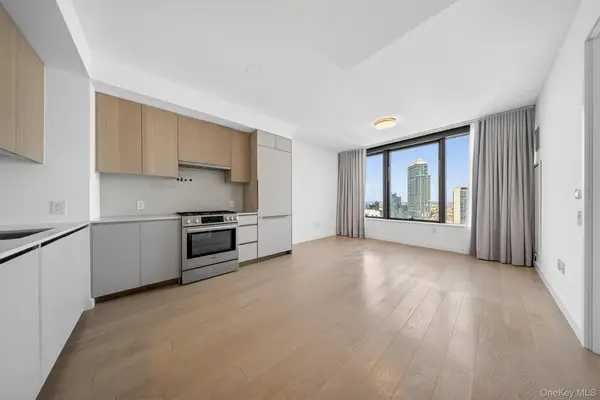 3 Court, Long Island City, NY 11101