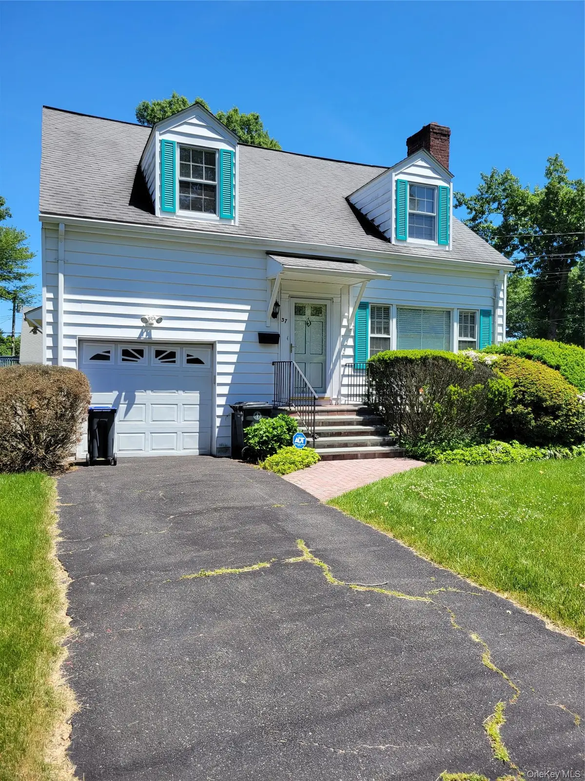 37 Poe Street, Hartsdale, NY 10530 - #1