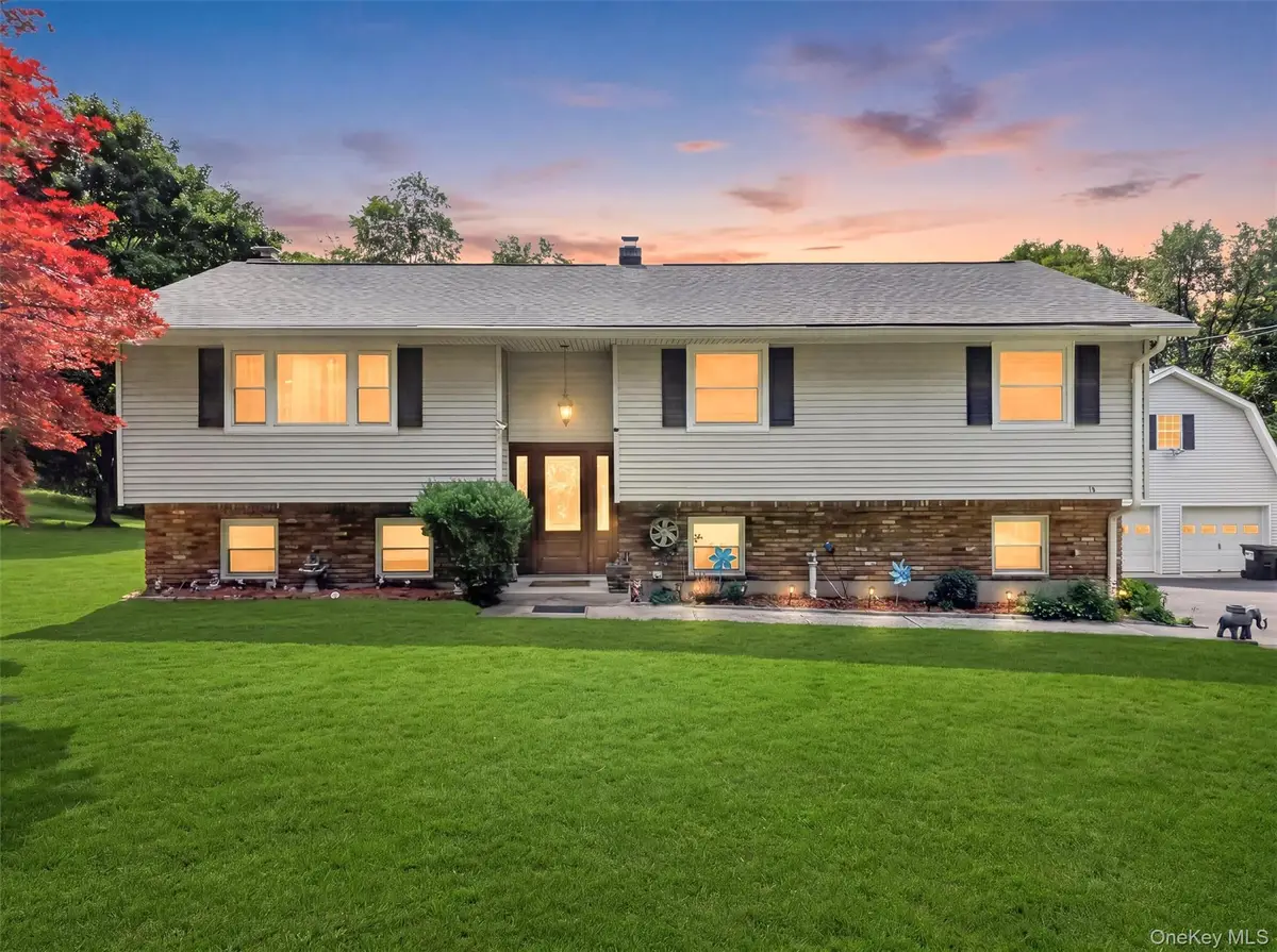 18 Helms Hill Road, Washingtonville, NY 10992 - #1