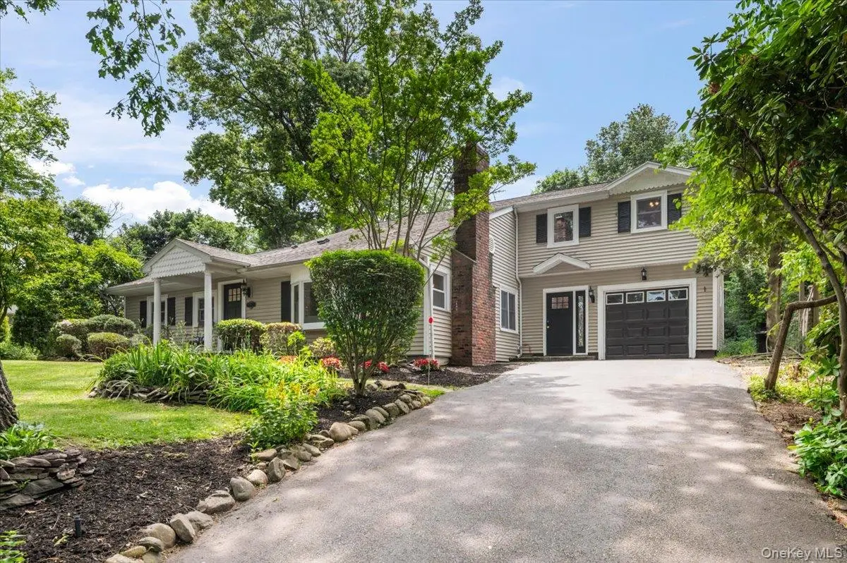 8 Walnut Place, Huntington, NY 11743 - #1