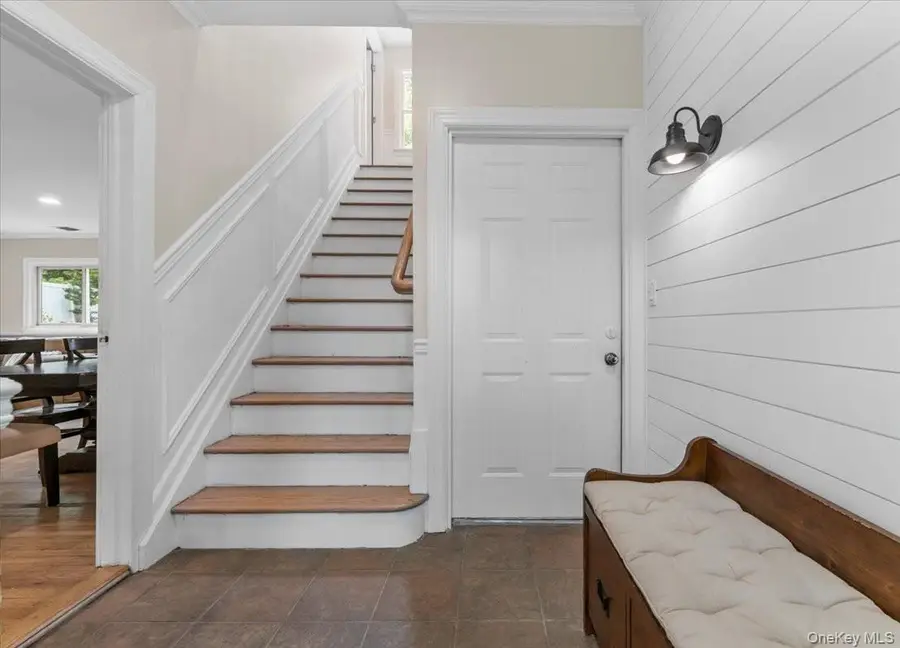 8 Walnut Place, Huntington, NY 11743 - #3