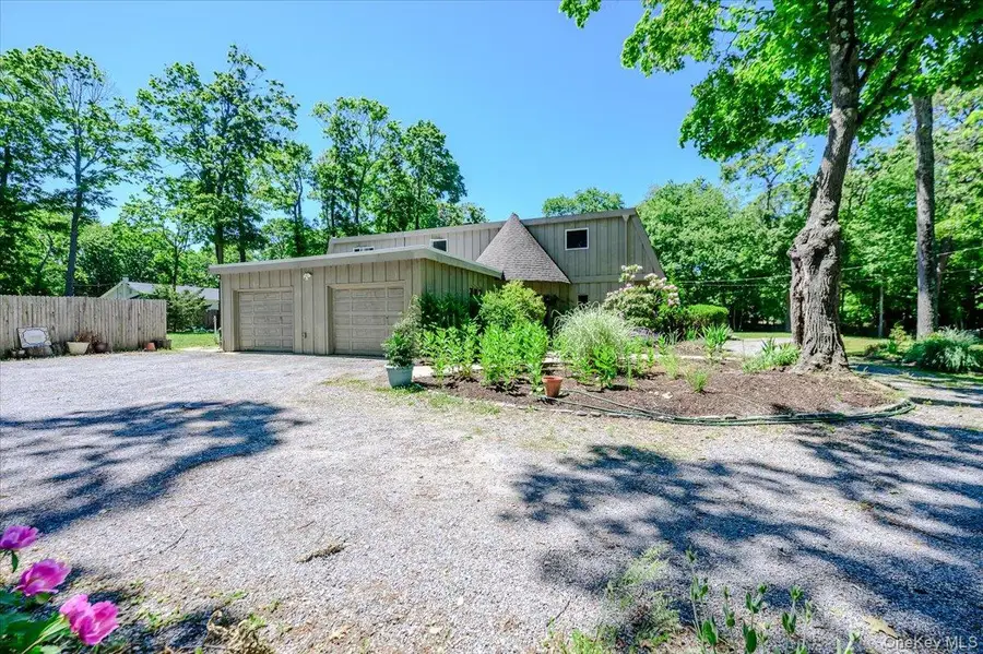 35 Melrose Parkway, East Patchogue, NY 11772 - #3