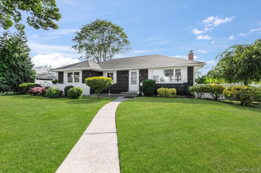 5 Coronet Crescent, Bethpage, NY 11714 - #2